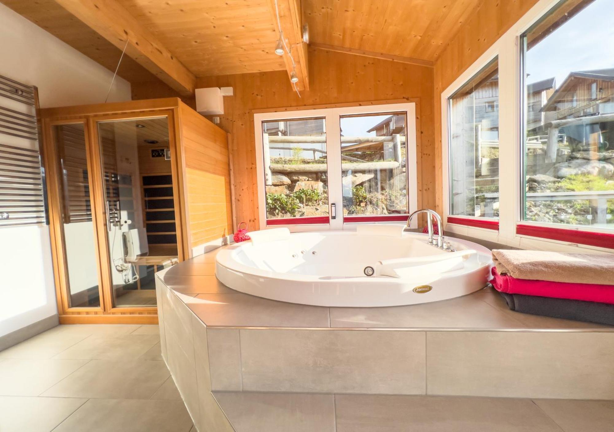 1A Chalet "Wolke" Wandern, Grillen, Wellness Im Traumhaus Wolfsberg Exteriör bild